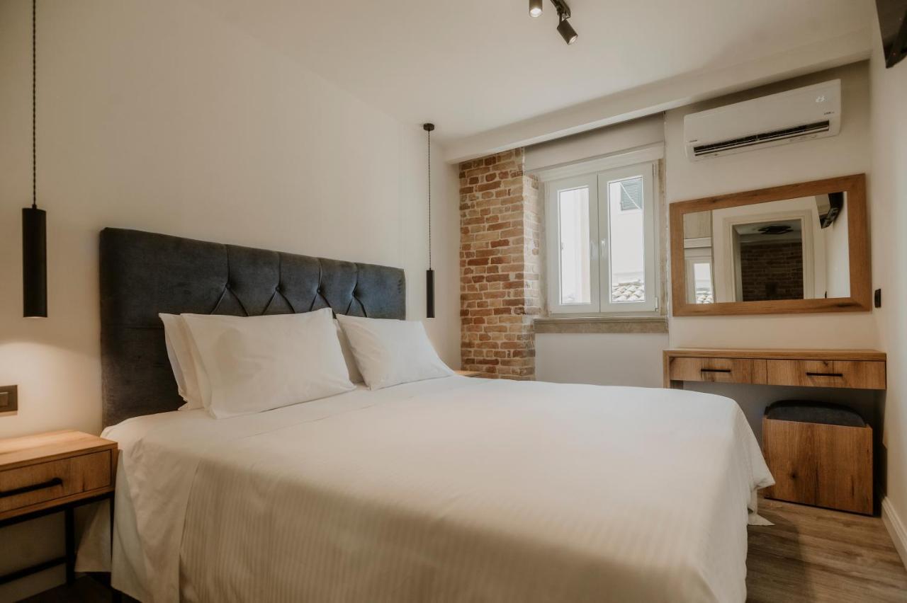 Palazzino Veneziano Luxury Apartment Corfu  Buitenkant foto