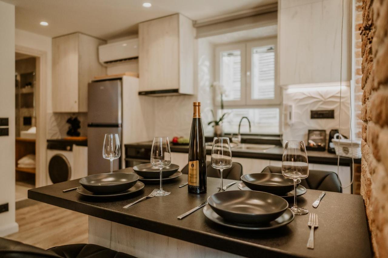 Palazzino Veneziano Luxury Apartment Corfu  Buitenkant foto